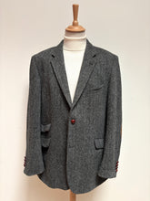 Load image into Gallery viewer, Harris Tweed X Charles Robertson blazer en laine à chevrons 54