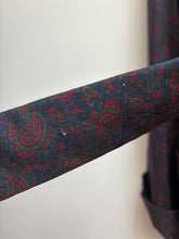 Charger l'image dans la galerie, Sambrook Witting robe de chambre paisley à col châle en pure laine Made in England