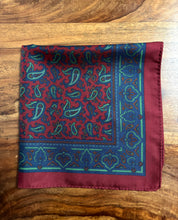 Carica l'immagine nel visualizzatore di Gallery, Pochette paisley rouge 100% soie Made in France