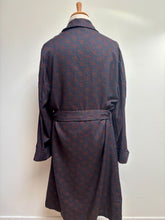 Charger l'image dans la galerie, Sambrook Witting robe de chambre paisley à col châle en pure laine Made in England