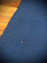 Lade das Bild in den Galerie-Viewer, Foulard écharpe vintage double face en laine et soie à motif géométrique Made in Italy
