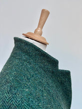 Charger l'image dans la galerie, Harris Tweed blazer femme vintage à chevron 100% laine 38/40 FR