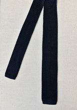 Načíst obrázek do prohlížeče Galerie, Duo de cravates vintage en tricot de soie