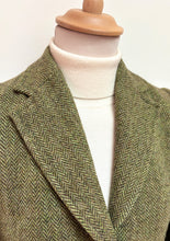 Charger l'image dans la galerie, Berteil blazer femme vintage à chevrons 100% laine vierge 38