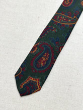 Charger l'image dans la galerie, Gemelli X Vivax cravate verte paisley en soie Made in England