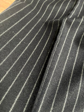 Charger l'image dans la galerie, Costume à rayures vintage trois pièces en pure laine peignée 48/M