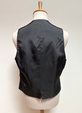Charger l'image dans la galerie, Gilet de costume gris vintage en flanelle de laine 52/54