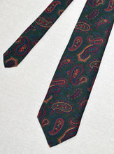 Charger l'image dans la galerie, Gemelli X Vivax cravate verte paisley en soie Made in England
