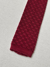 Carica l'immagine nel visualizzatore di Gallery, Cravate rouge vintage en tricot de soie