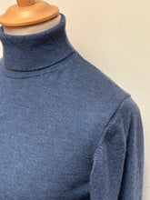 Načíst obrázek do prohlížeče Galerie, Zelený merino vlněný rolák Suitsupply M