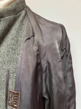 Afbeelding in Gallery-weergave laden, Harris Tweed manteau classique tweed raglan en pure laine Made in USA