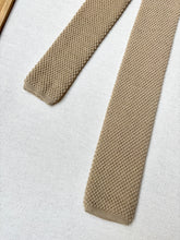 Charger l'image dans la galerie, Cravate beige maille vintage en laine Made in Italy