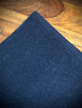 Charger l'image dans la galerie, Atelier F&B Genève écharpe double face en laine vierge Made in Germany