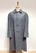 Charger l'image dans la galerie, Manteau vintage raglan Prince de Galles en pure laine vierge Made in France Taille 50/L