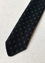 Afbeelding in Gallery-weergave laden, Al Duca d’Aosta cravate noire en laine Made in England