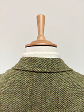 Charger l'image dans la galerie, Berteil blazer femme vintage à chevrons 100% laine vierge 38