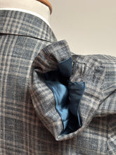 Lade das Bild in den Galerie-Viewer, Costume à carreaux en laine lin et soie E. Thomas 44/XS