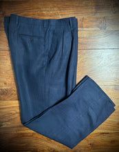 Charger l'image dans la galerie, Pantalon bleu marine vintage à doubles pinces en pur lin 52/54