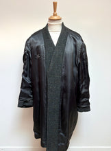 Load image into Gallery viewer, Pardessus manteau vintage en pure laine Made in France 54