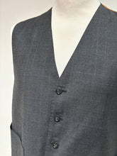 Charger l'image dans la galerie, Gilet de costume gris vintage Prince de Galles en laine mélangée 56