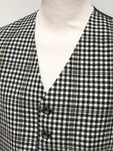 Cargar imagen en el visor de la galería, Mosbrook gilet à carreaux en pure laine vierge Made in Great Britain 56
