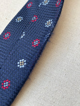 Charger l'image dans la galerie, Duo de cravates vintage Breuer / Edsor Kronen en soie