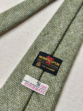 Charger l'image dans la galerie, The Scotch House cravate en laine vierge Made in Scotland