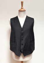 Charger l'image dans la galerie, Gilet de costume gris vintage Prince de Galles en laine mélangée 56