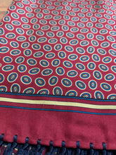 Charger l'image dans la galerie, Pica Milano foulard vintage double face en laine et soie Made in Italy