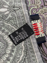 Charger l'image dans la galerie, Pochette à motif paisley en coton et soie Made in Italy
