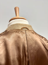 Charger l'image dans la galerie, Mavest Paris manteau beige croisé à chevrons en laine Made in France