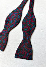 Charger l'image dans la galerie, Duo de noeuds papillon en soie vintage