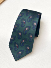 Charger l'image dans la galerie, Francesco Smalto Paris X Charles Hill cravate verte paisley Made in England