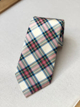 Charger l'image dans la galerie, Zanolini cravate tartan en soie Made in Italy