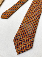 Load image into Gallery viewer, Degand Brussels X Drake's cravate vintage en soie Made in England