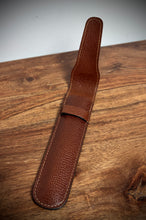 Afbeelding in Gallery-weergave laden, Didier Lamarthe étui à stylo en cuir grainé marron cognac