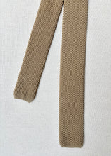 Charger l'image dans la galerie, Cravate beige maille vintage en laine Made in Italy