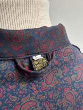 Charger l'image dans la galerie, Sambrook Witting robe de chambre paisley à col châle en pure laine Made in England