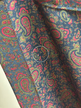 Charger l'image dans la galerie, Sambrook Witting robe de chambre paisley à col châle en pure laine Made in England