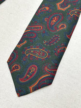Charger l'image dans la galerie, Gemelli X Vivax cravate verte paisley en soie Made in England