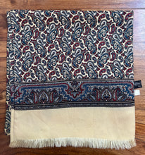Charger l'image dans la galerie, Brooks Brothers foulard paisley 100% soie Made in England