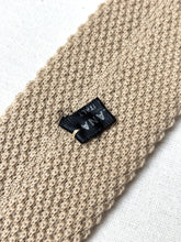 Charger l'image dans la galerie, Cravate beige maille vintage en laine Made in Italy