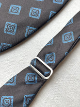 Charger l'image dans la galerie, Noeud papillon vintage marron en soie Made in Italy