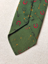 Lade das Bild in den Galerie-Viewer, Trio de cravates vintage all wool twill et soie Diony's / BWA Ltd Macclesfield England