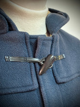 Charger l'image dans la galerie, Old England Paris manteau duffle-coat bleu en laine 54