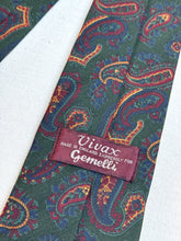 Charger l'image dans la galerie, Gemelli X Vivax cravate verte paisley en soie Made in England
