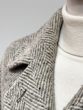 Charger l'image dans la galerie, Manteau caban croisé à chevrons en pure laine vierge Made in Italy 50