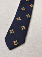 Načíst obrázek do prohlížeče Galerie, Vintage hedvábná kabelka v lila barvě s paisley vzorem, vyrobeno v Anglii