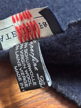 Charger l'image dans la galerie, Atelier F&B Genève écharpe double face en laine vierge Made in Germany