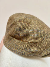 Charger l'image dans la galerie, Old England Paris casquette vintage à carreaux en laine et cachemire 57